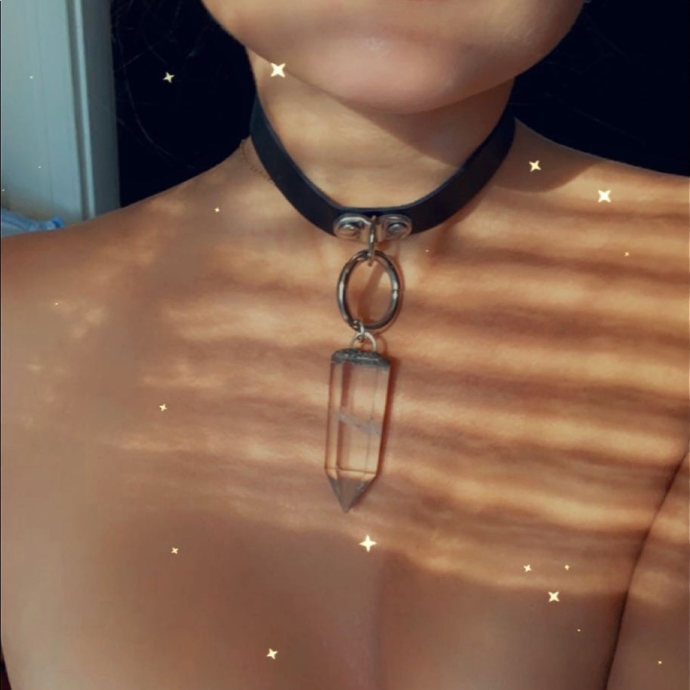 Crystal choker necklace